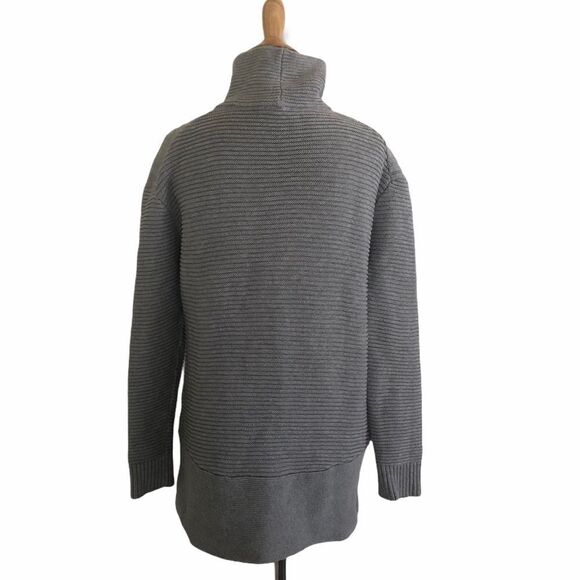 Gray Ribbed Vince Camuto Mock Turtle Neck - Picture 3 of 6